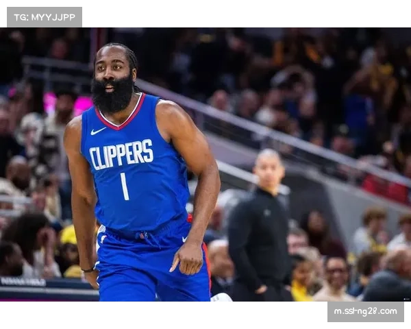 轻松写意!哈登手感炽热11投8中狂砍30分7板7助三分6中5引爆全场